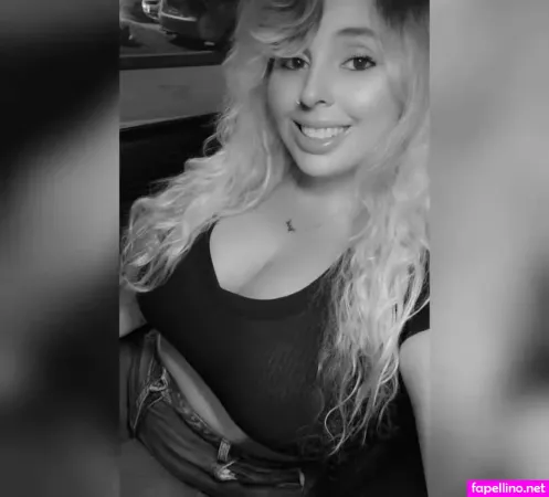 Layla Falwell OnlyFans Thumbnail #J9jIzSau1M