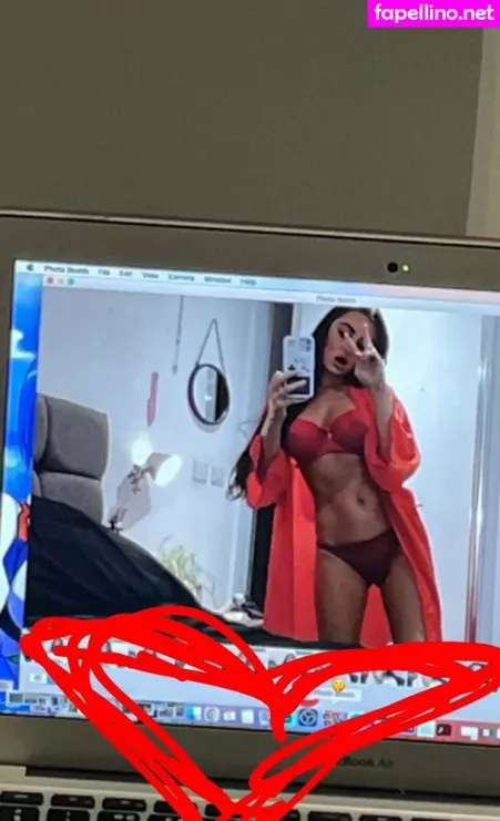 Layla Ibernon OnlyFans Thumbnail #QoveFCRCn3