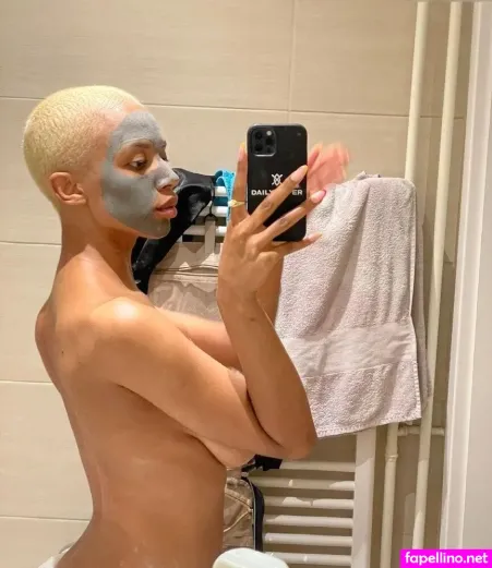 Layla Laila Darboe OnlyFans Thumbnail #B2uSE589oC