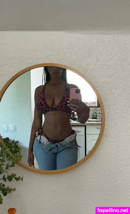 Layla Laila Darboe OnlyFans Thumbnail #CuneCzN7Tw