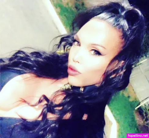 Layla Legendz OnlyFans Thumbnail #f8POZuZbck