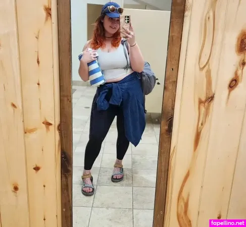 Layla Mitchell OnlyFans Thumbnail #I07NOK5yDf