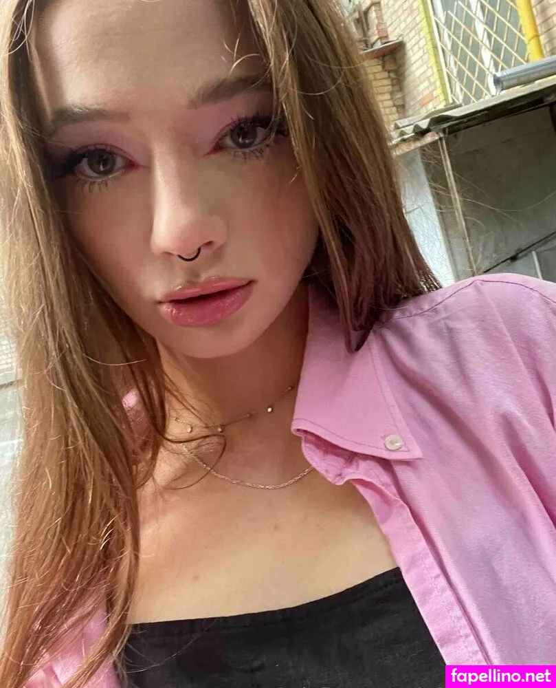 comon_22, layla_role Nude Leaked OnlyFans Photo #Arf6IGYp3L