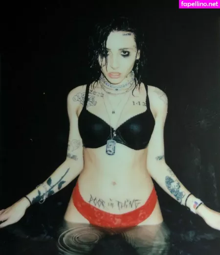 Layla Shapiro OnlyFans Thumbnail #nJ80Jui49x
