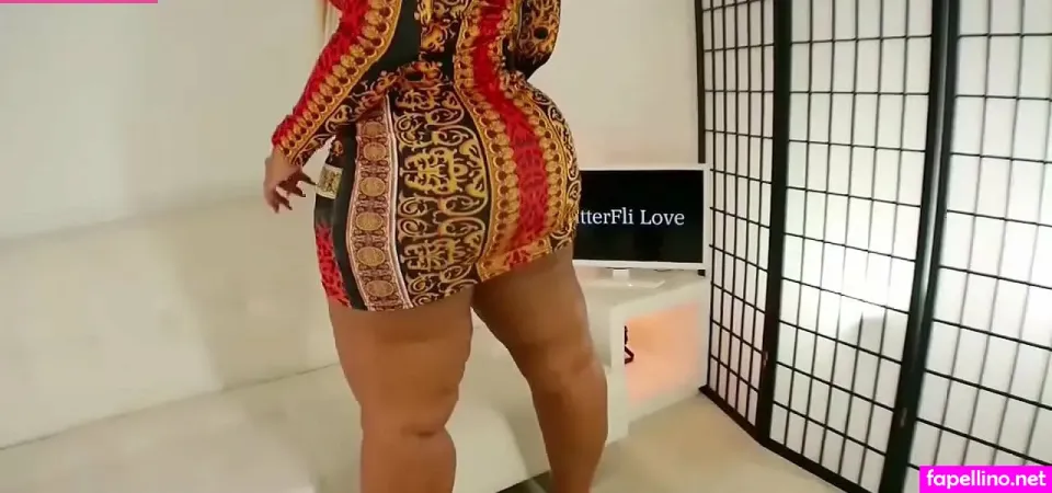 Layla Too OnlyFans Thumbnail #359XWUv24u