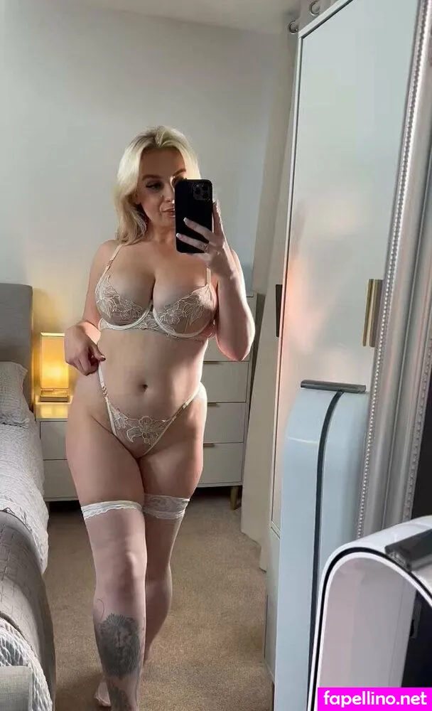 laylaswan Nude Leaked OnlyFans Photo #0Nak3SX9u5