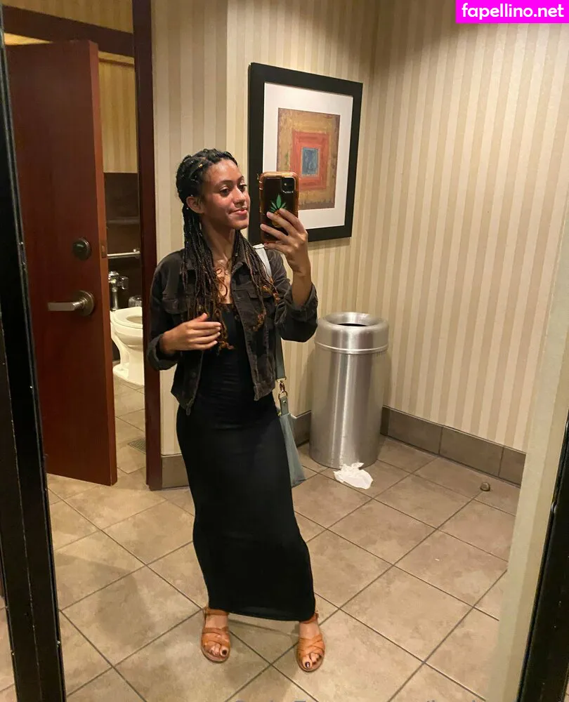 lailathebrat, laylaybrat Nude Leaked OnlyFans Photo #3Jee8GLXSo