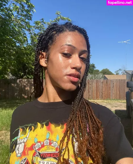 Laylaybrat OnlyFans Thumbnail #KRmhzUSzxB