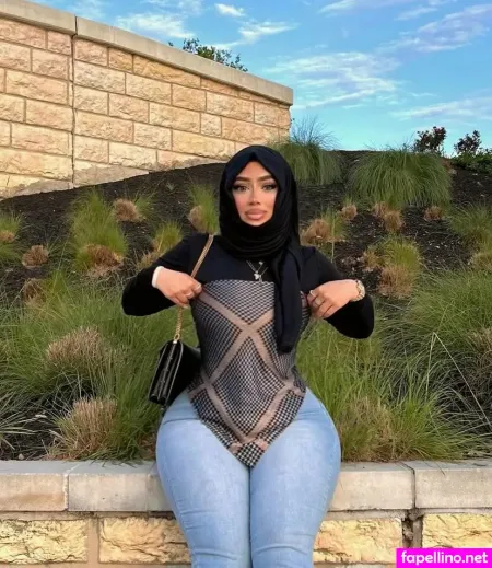 Layloolaaaaaa OnlyFans Thumbnail #5YeUxFONs5