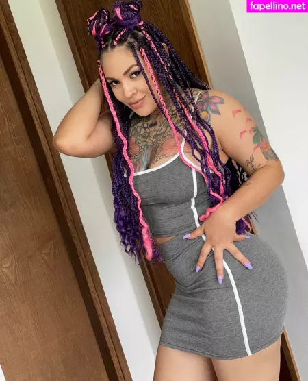 Laynakiss OnlyFans Thumbnail #ZOlIZyjxNB