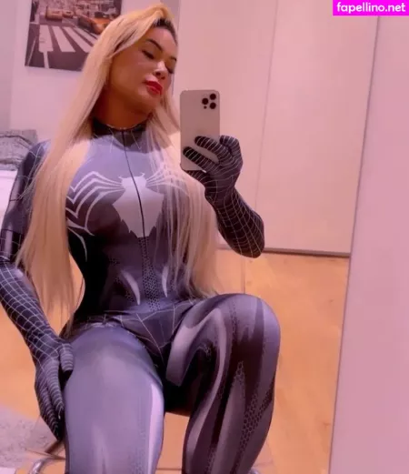 Laysa Hickmann OnlyFans Thumbnail #HwoMUz3NU1