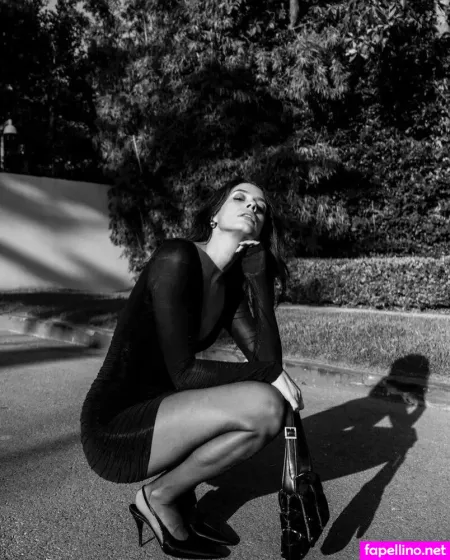 Laysla De Oliveira Main Profile Photo
