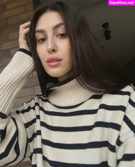 Layslet OnlyFans Thumbnail #1WOMPN8Dkk