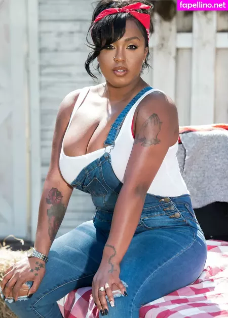 Layton Benton OnlyFans Thumbnail #AOs36Rw21r