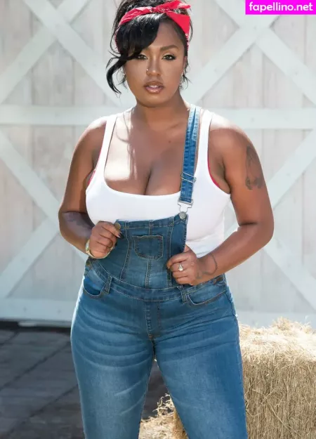 Layton Benton OnlyFans Thumbnail #ZPcnLoFtT1