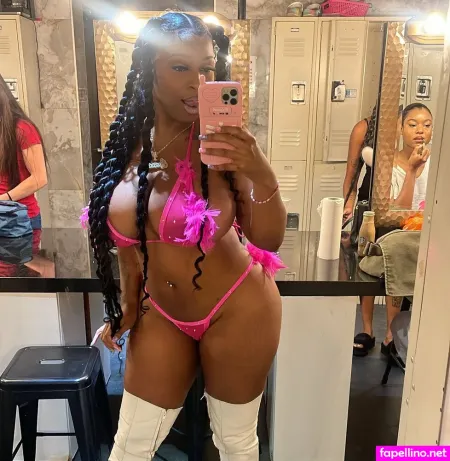 Lazadiatheb OnlyFans Thumbnail #32MU8RjQ9G