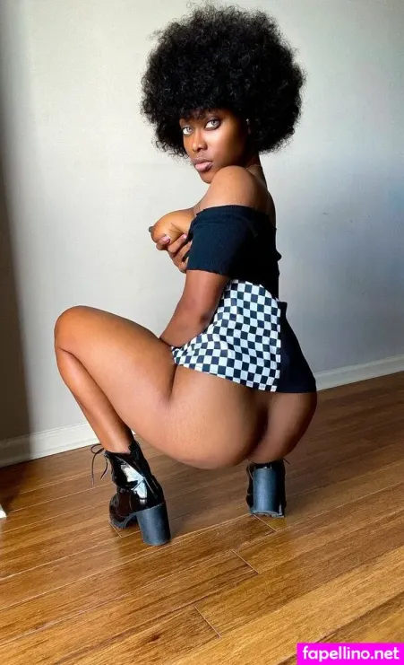 Lazaniazee OnlyFans Thumbnail #6IUqeNrcUm