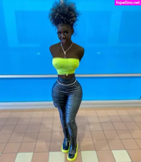 Lazelle Doll OnlyFans Thumbnail #zuZTk8TosC