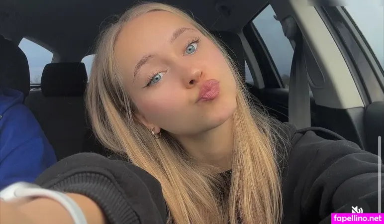 Lea Badura OnlyFans Thumbnail #Vk3ZJ183rF