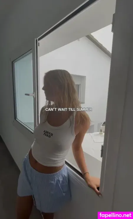 Lea Breuer OnlyFans Thumbnail #62bA38OVmR