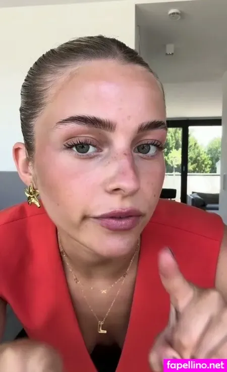 Lea Breuer OnlyFans Thumbnail #S2SUx6KoVM