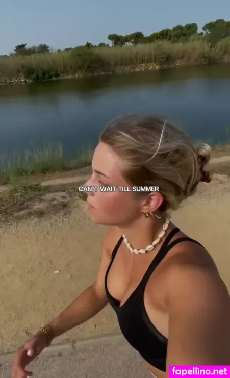 Lea Breuer OnlyFans Thumbnail #q9B23xiYwa