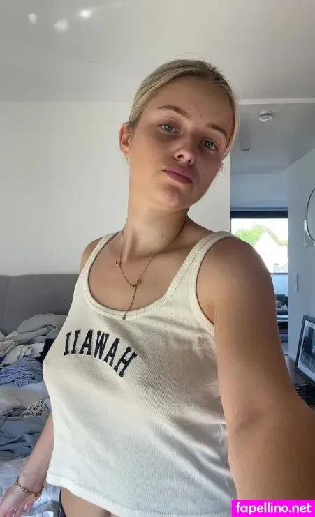 Lea Breuer OnlyFans Thumbnail #z4V2T9J9Fq