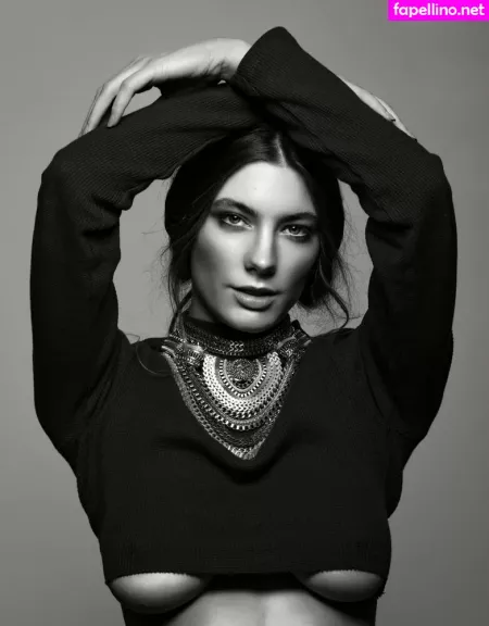 Lea Chlo OnlyFans Thumbnail #ihi1rZa0K9