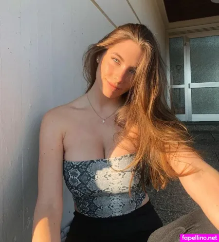 Lea Chlo OnlyFans Thumbnail #yLl2EsB1xD