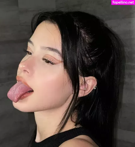 Lea Elui OnlyFans Thumbnail #SNNHnAAD7S