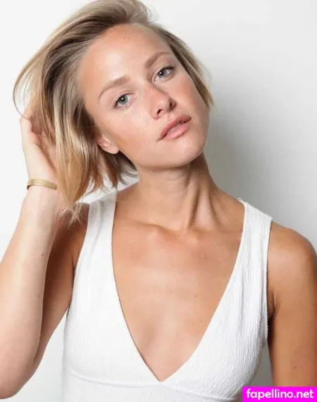 Lea Louisa Wolfram OnlyFans Thumbnail #jpOGVxsWXm
