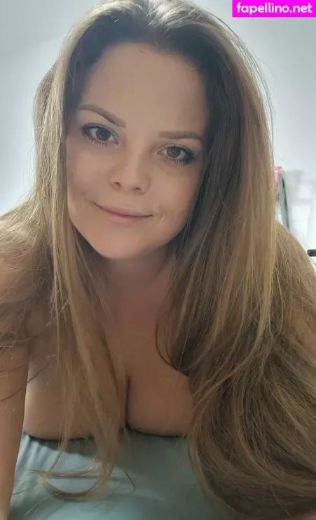 Lea Lovebird OnlyFans Thumbnail #CoLJXBpK14