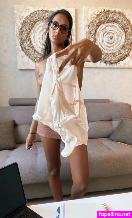 Lea Monet OnlyFans Thumbnail #jCJRCdlukY