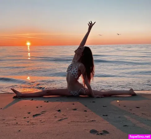 Lea Peach OnlyFans Thumbnail #EXk7ebGqyX