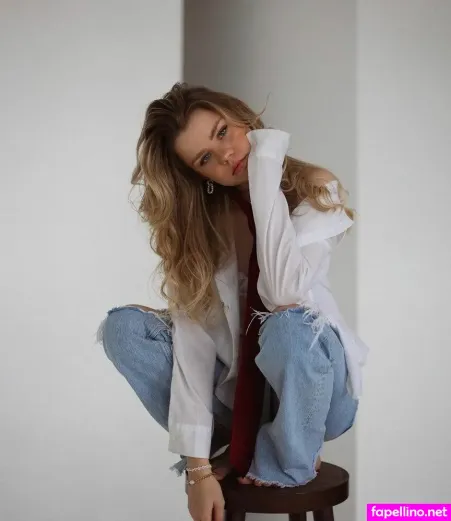 Lea Pietsch OnlyFans Thumbnail #iDeHqGRqM6