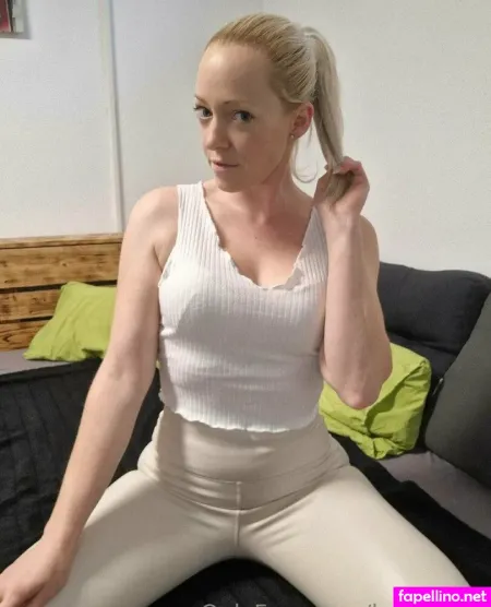 Lea Privat OnlyFans Thumbnail #1ru0bhBe9H