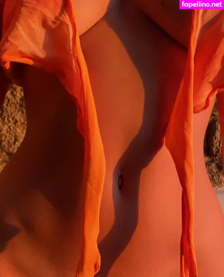 Lea Renez OnlyFans Thumbnail #FEyn1EAeR3