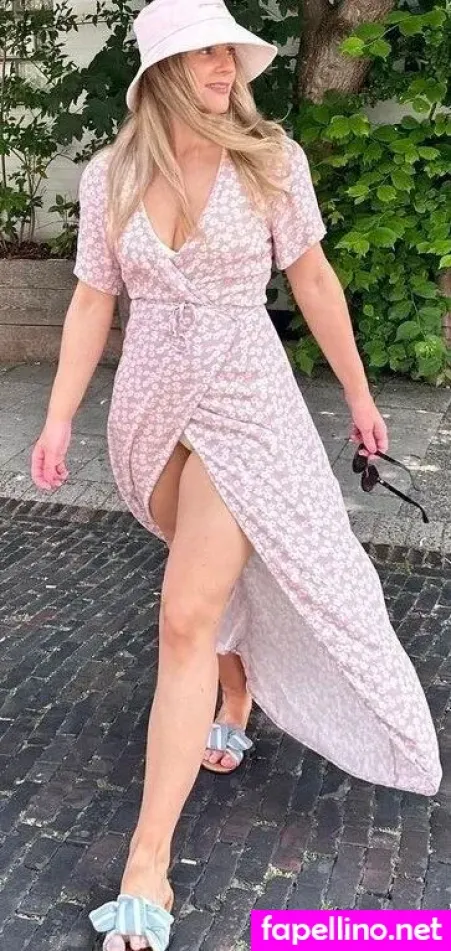 Lea Rosenboom OnlyFans Thumbnail #F7vvMpEIwY