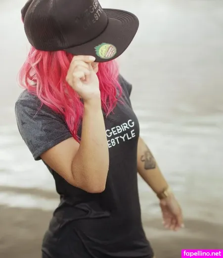 Lea Sophie OnlyFans Thumbnail #IqkWPdQiAJ