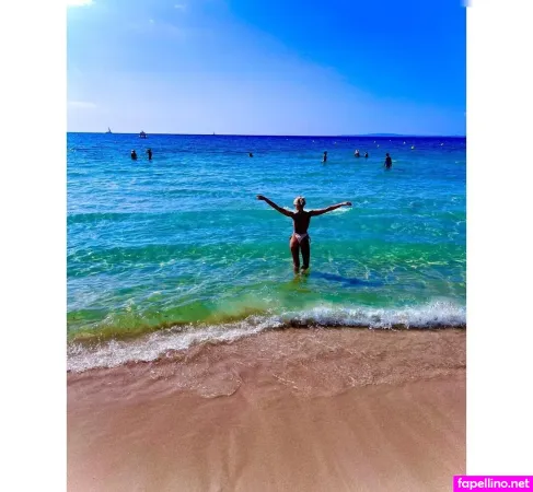 Lea Sunshineee Ms OnlyFans Thumbnail #HfteG3c6vH