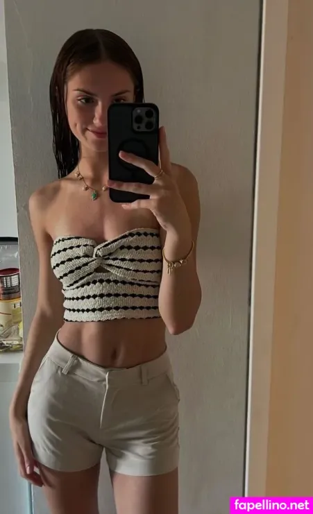 Lea Viktoria OnlyFans Thumbnail #x9dL34agwX