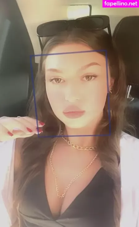 Lea OnlyFans Thumbnail #Oe5jX4X91Q