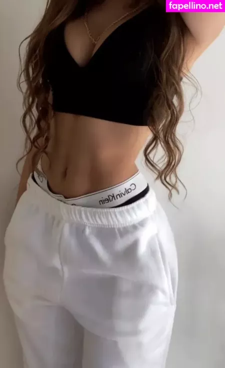 Lea OnlyFans Thumbnail #fw5NnetzQJ