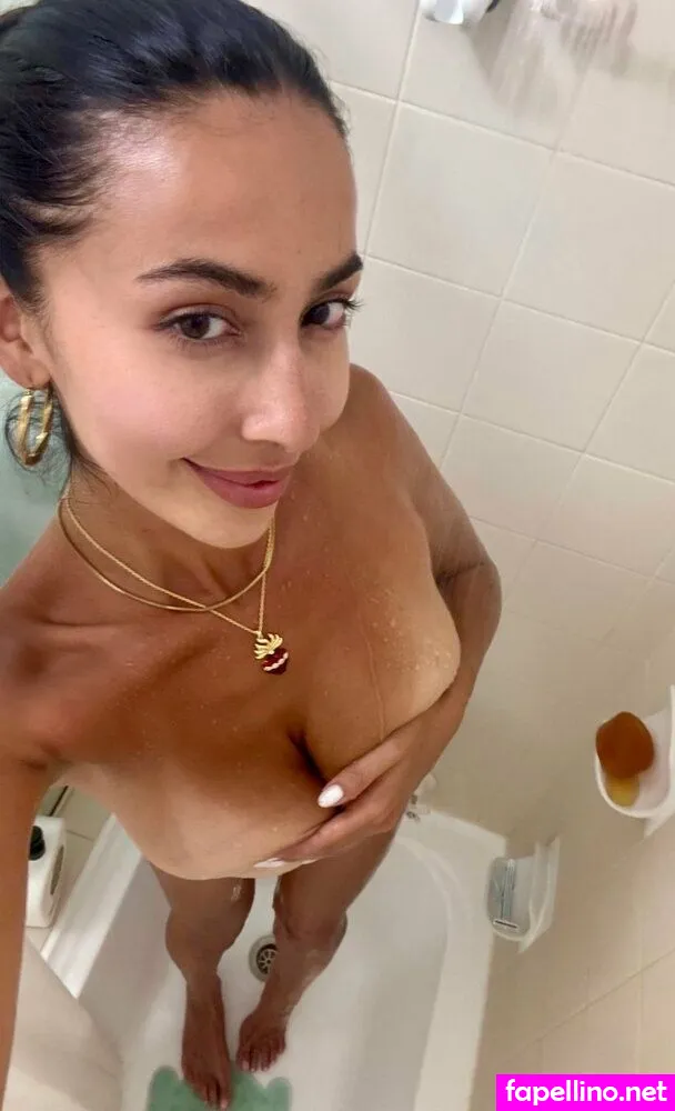 leaahlorenzo, leahlorenzo Nude Leaked OnlyFans Photo #P0QPZjX5I9