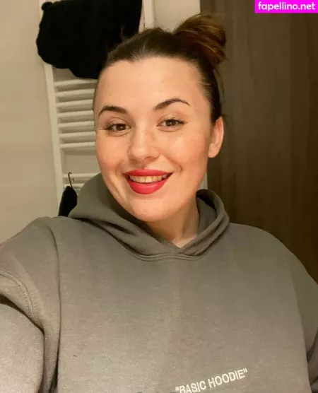 Leabonita OnlyFans Thumbnail #YqXEA9zsNS