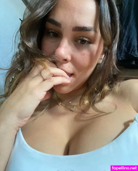 Leagambit OnlyFans Thumbnail #s2eVAIR3nZ