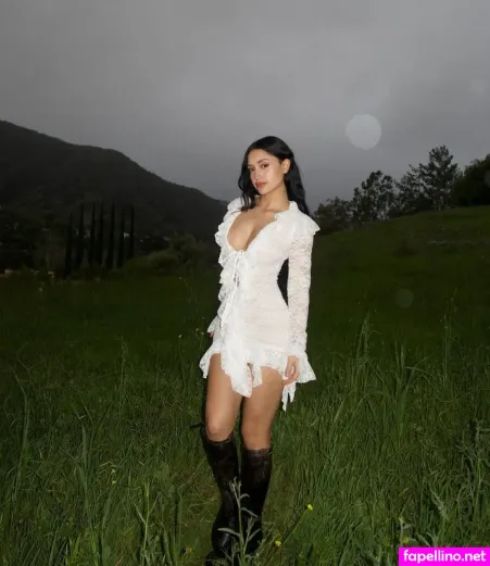 Leah Kateb OnlyFans Thumbnail #nQeEbmEcmA