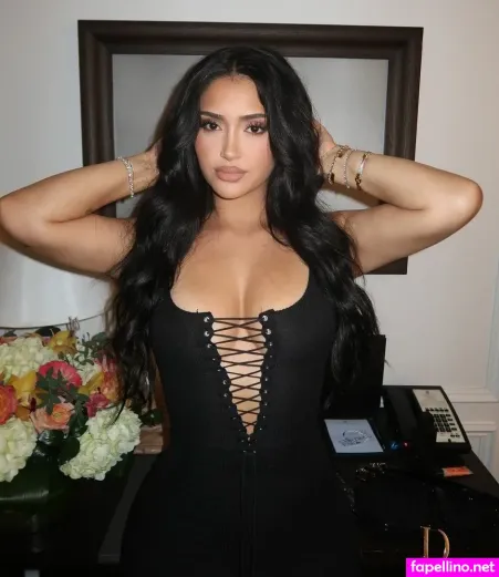 Leah Kateb OnlyFans Thumbnail #vvXjtgJbrz