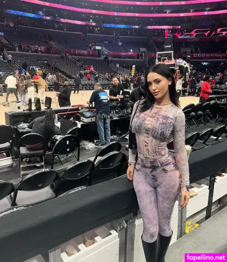 Leah Kateb OnlyFans Thumbnail #vxzrMIsKRd