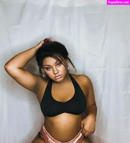 Leah Layne OnlyFans Thumbnail #wJ7XsvVxdD